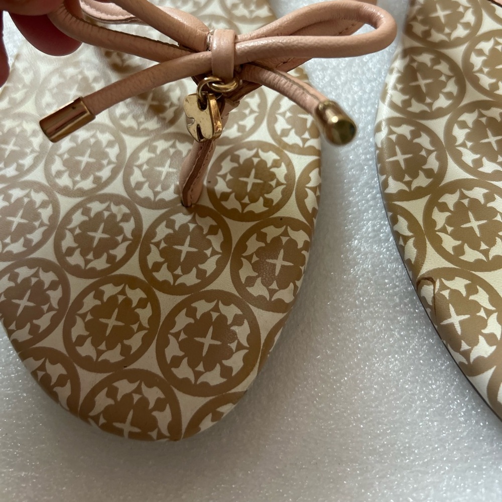 Kate Spade Mystic Bow Leather Pink Gold Patterned Flip Flop Sandals 8.5 - Picture 5 of 9